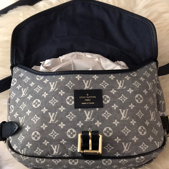 Louis Vuitton Navy Mini Lin Saumur Crossbody Bag - Picture 10 of 14